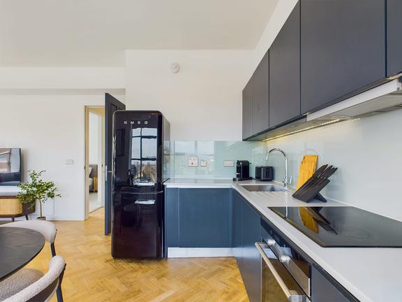 3 bedroom student apartment in Shoreditch, London