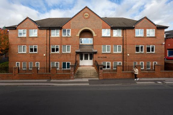 4 bedroom student apartment in Hyde Park, Leeds