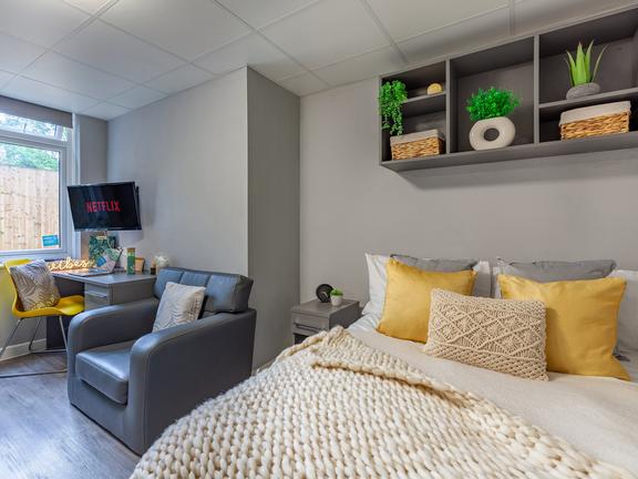 1 bedroom student apartment in Fallowfield, Manchester
