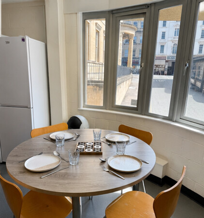 6 bedroom student apartment in City Centre, Bristol
