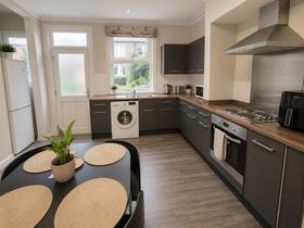 4 bedroom student house in Burley, Leeds