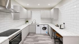 4 bedroom student house in Hyde Park, Leeds