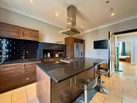 4 bedroom student apartment in West End, Edinburgh