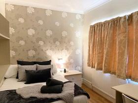6 bedroom student house in Headingley, Leeds