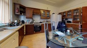 6 bedroom student house in Woodhouse, Leeds