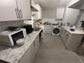 3 bedroom student house in Woodhouse, Leeds
