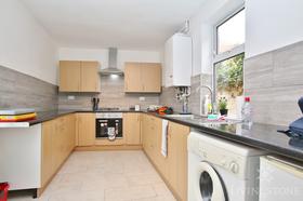 4 bedroom student house in Clarendon Park, Leicester