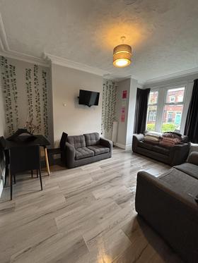 5 bedroom student house in Headingley, Leeds