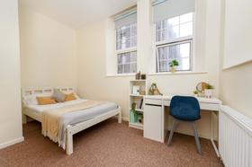 8 bedroom student apartment in City Centre, Sheffield