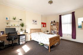6 bedroom student apartment in Broomhill, Sheffield