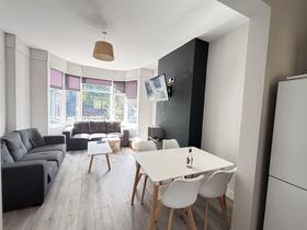 7 bedroom student house in Headingley, Leeds