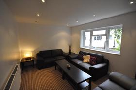 6 bedroom student house in Hyde Park, Leeds