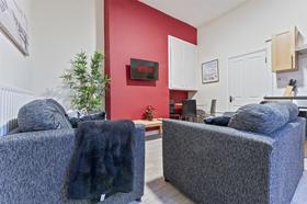 8 bedroom student house in Forest Fields, Nottingham