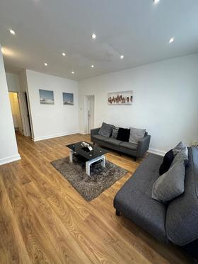 2 bedroom student apartment in Woolwich, London