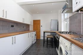 5 bedroom student house in Clarendon Park, Leicester