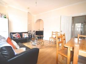 5 bedroom student house in City Centre, Leeds