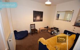 4 bedroom student house in The Polygon, Southampton