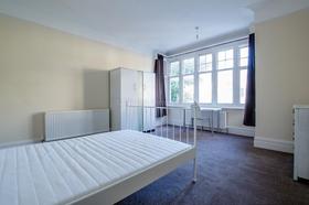 5 bedroom student apartment in London Road, Brighton