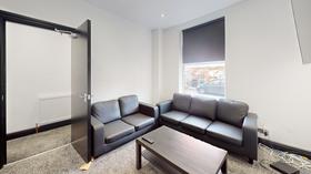 4 bedroom student house in Hyde Park, Leeds