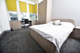 1 bedroom student house in Burley, Leeds