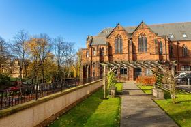 2 bedroom student apartment in West End, Glasgow