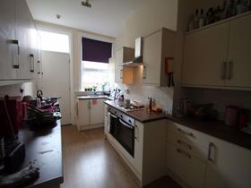 7 bedroom student house in Hyde Park, Leeds
