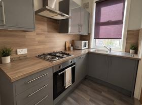 2 bedroom student house in Hyde Park, Leeds