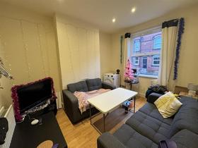 6 bedroom student house in Headingley, Leeds