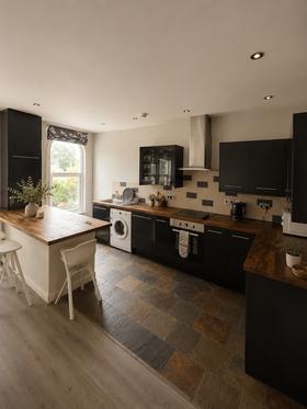 5 bedroom student house in Headingley, Leeds