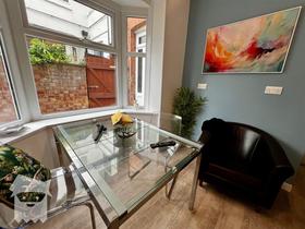 4 bedroom student house in Westcotes, Leicester