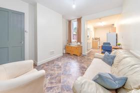 3 bedroom student house in Clarendon Park, Leicester