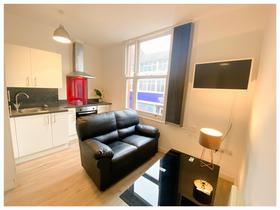 2 bedroom student apartment in City Centre, Sheffield