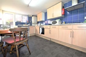 7 bedroom student house in Hyde Park, Leeds