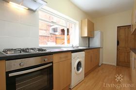 3 bedroom student house in Clarendon Park, Leicester
