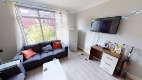 6 bedroom student house in Hyde Park, Leeds