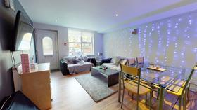 5 bedroom student apartment in Headingley, Leeds