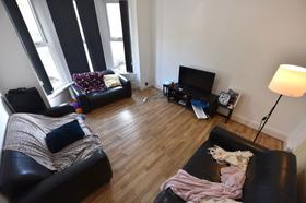 4 bedroom student house in Hyde Park, Leeds