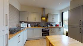 5 bedroom student apartment in Crookesmoor, Sheffield