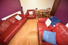 6 bedroom student house in Hyde Park, Leeds