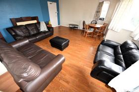 6 bedroom student house in Burley, Leeds