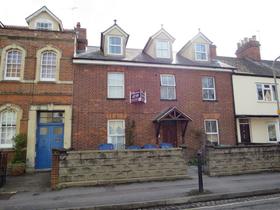 12 bedroom student house in East Oxford, Oxford