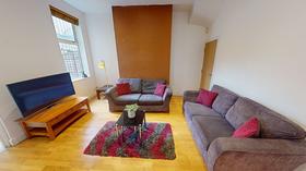 5 bedroom student house in Forest Fields, Nottingham