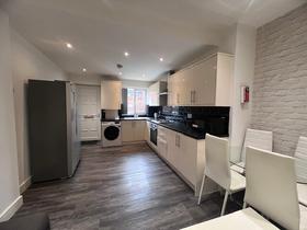 4 bedroom student house in Highfield, Sheffield