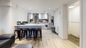 6 bedroom student house in Woodhouse, Leeds