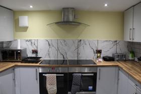12 bedroom student house in Hyde Park, Leeds