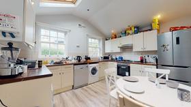 5 bedroom student house in Headingley, Leeds