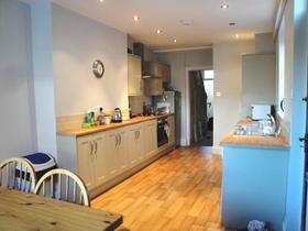4 bedroom student house in Mount Pleasant, Exeter