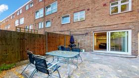 4 bedroom student apartment in Mile End, London