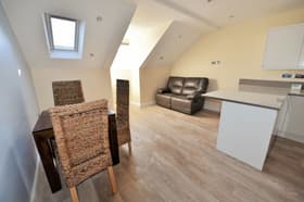 2 bedroom student house in Hyde Park, Leeds