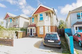 2 bedroom student house in Winton, Bournemouth
